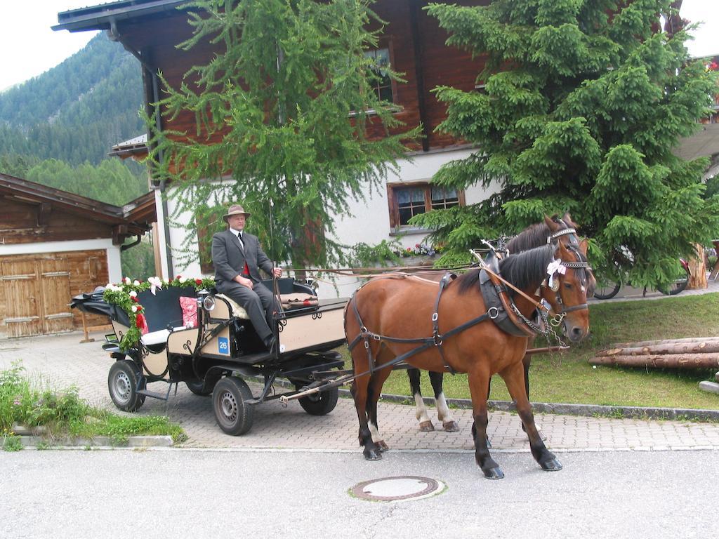 B&B Stiffler-Huus Davos Buitenkant foto